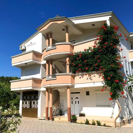 Apartments Kraja 乌尔齐尼 外观 照片