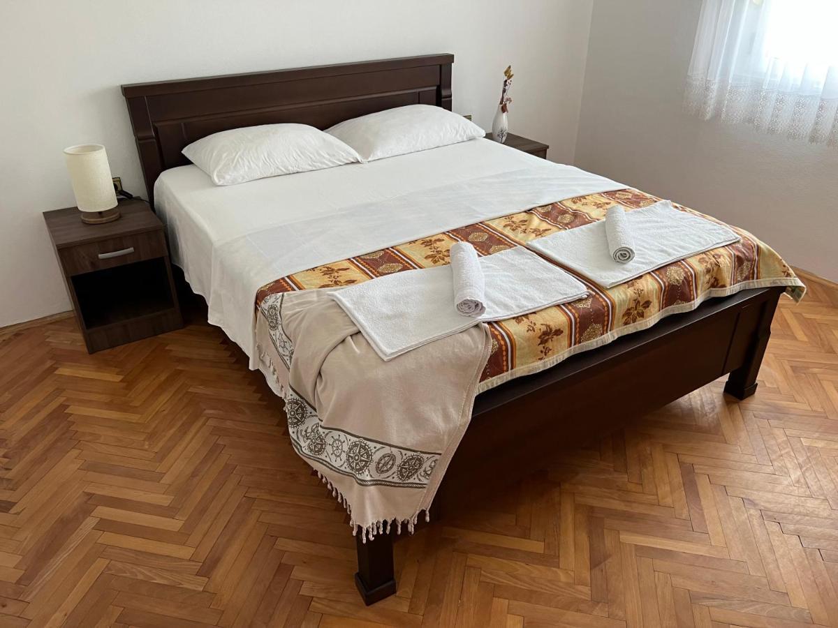 Apartments Kraja 乌尔齐尼 外观 照片